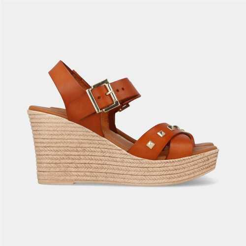 Sandalia cuña Tachas