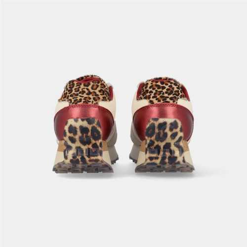 Deportivo 5001 de Lola Casademunt