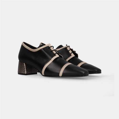 Zapato tacón cordones de Barminton
