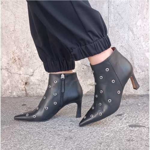 Botín tachas Angel Alarcon